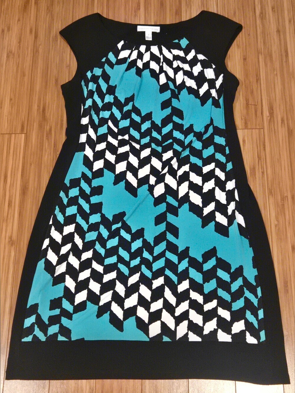 London Times Teal Black and White Geometric Cap-Sleeve Shift Dress